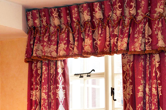 Interior Design - Curtains and Blinds